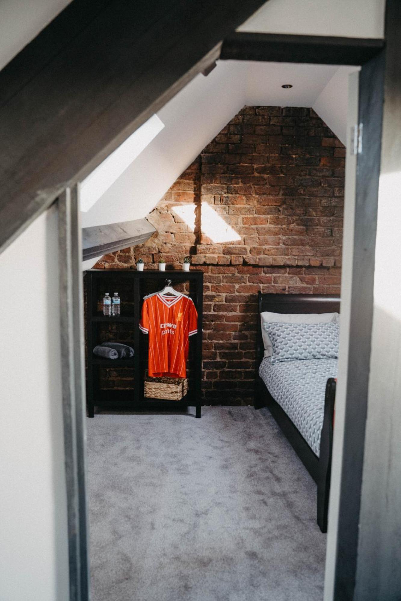 Hotel Flat Iron Anfield à Liverpool Extérieur photo